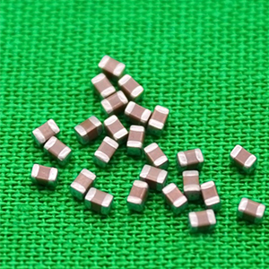 貼片電容缺貨，用坦電容來(lái)填補(bǔ)可以嗎？